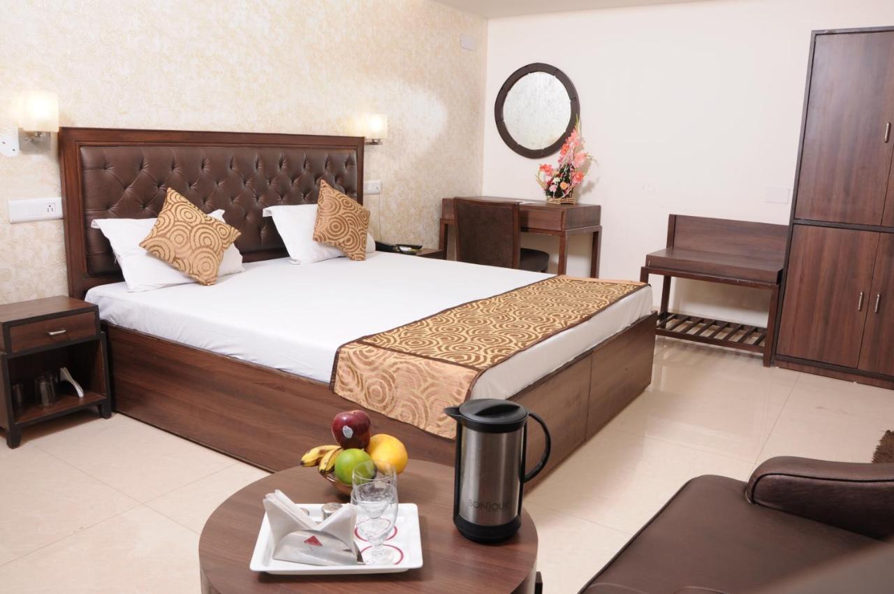 Hotel Diamond Inn Chandigarh Exterior photo