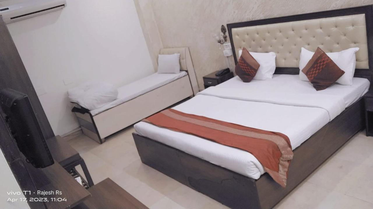 Hotel Diamond Inn Chandigarh Exterior photo