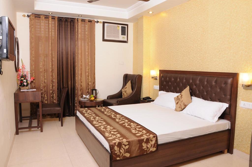 Hotel Diamond Inn Chandigarh Exterior photo