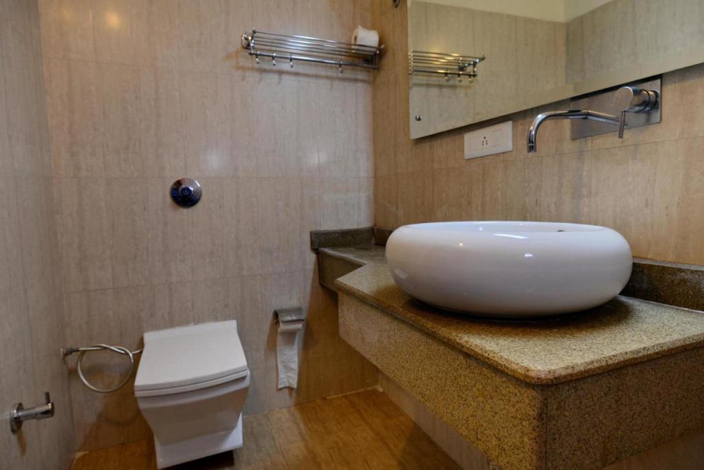 Hotel Diamond Inn Chandigarh Exterior photo
