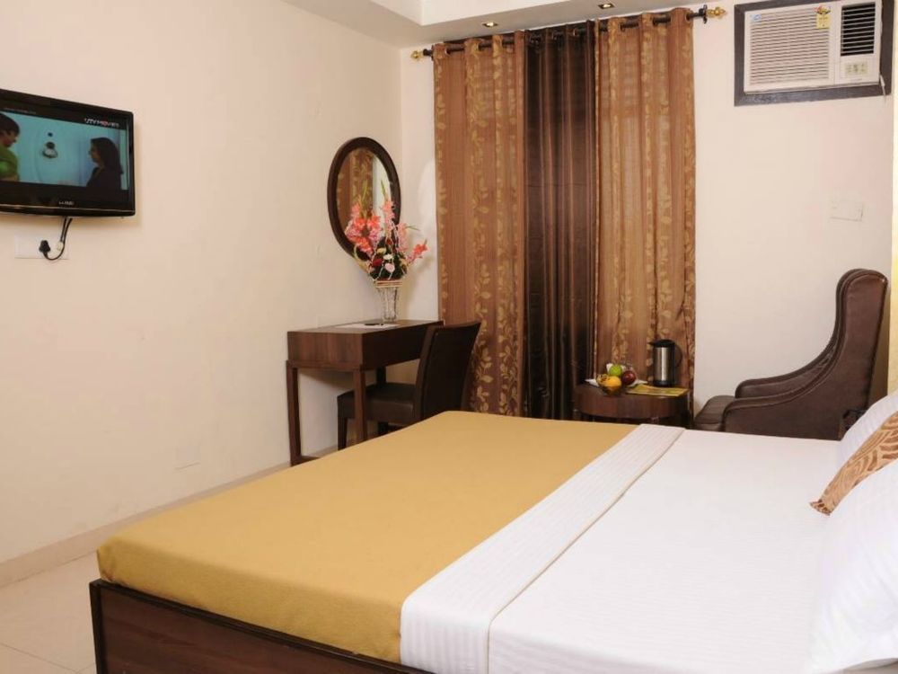 Hotel Diamond Inn Chandigarh Exterior photo