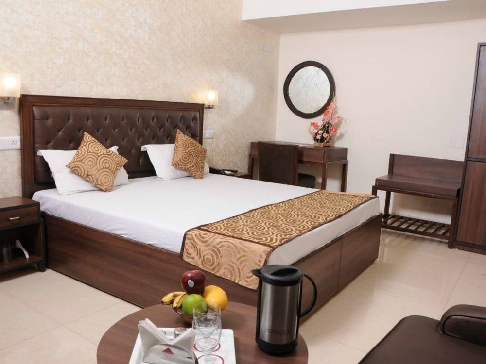 Hotel Diamond Inn Chandigarh Exterior photo